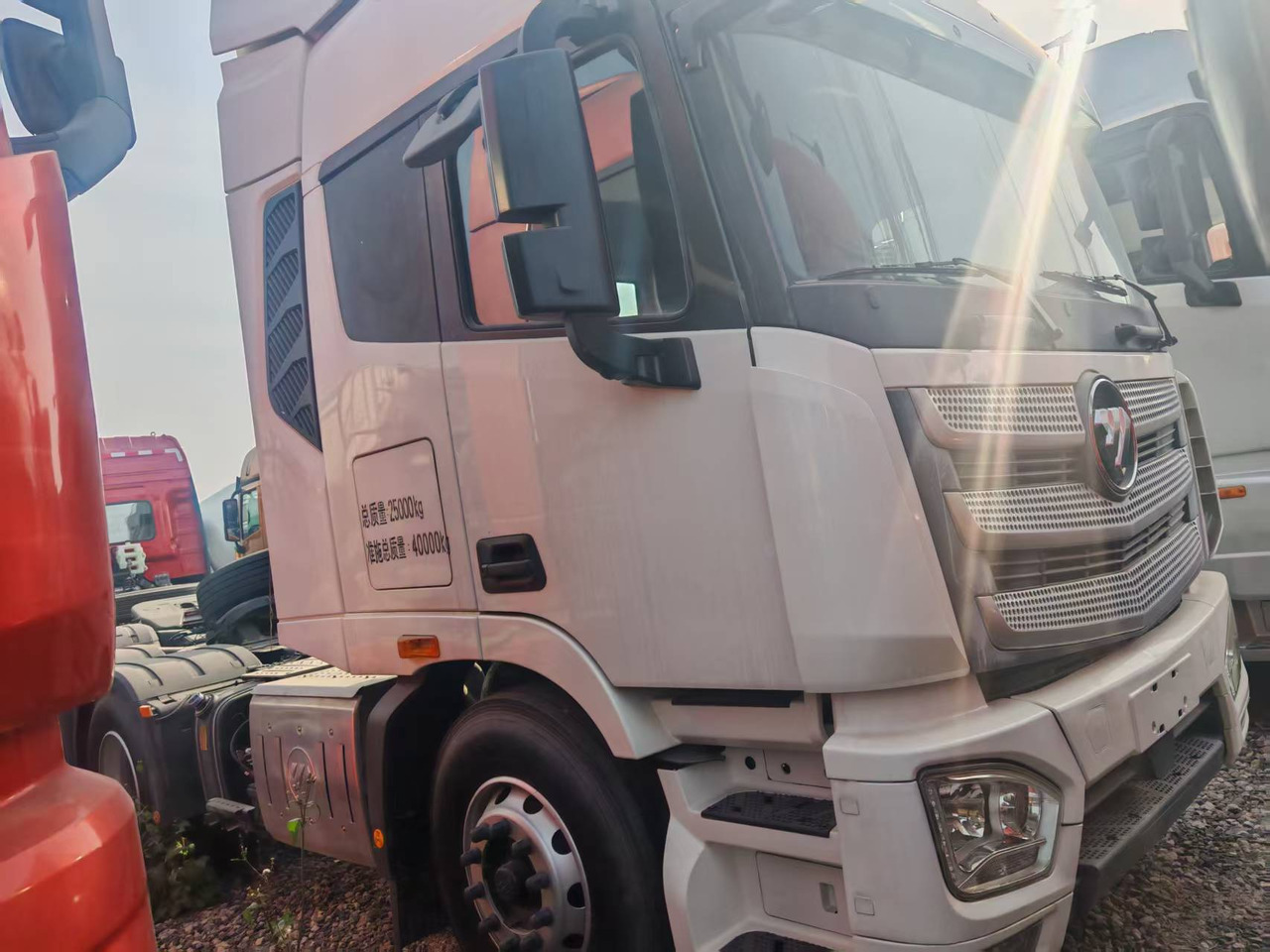 Auman 6×4 - 牵引车:图2 Auman 6×4 - 牵引车:图2