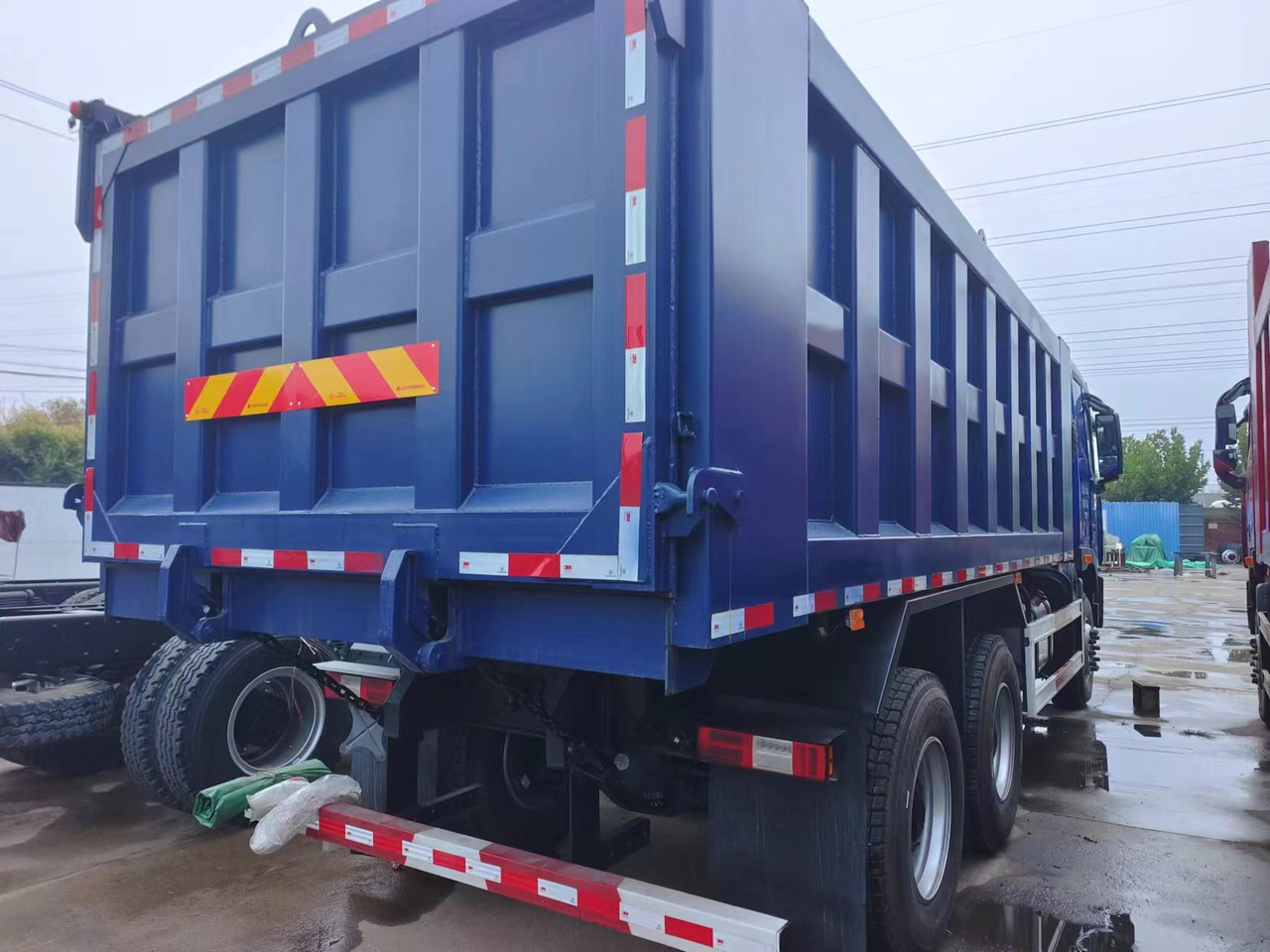 Auman Auman 6*4  dump truck - 翻斗车:图4 Auman Auman 6*4  dump truck - 翻斗车:图4