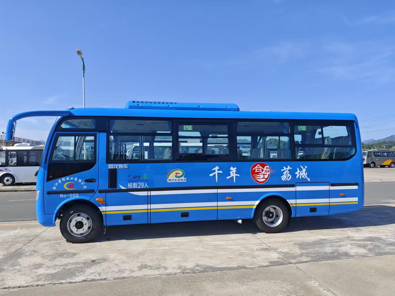 DONGFENG CNG 30 seats - 长途客车:图3 DONGFENG CNG 30 seats - 长途客车:图3