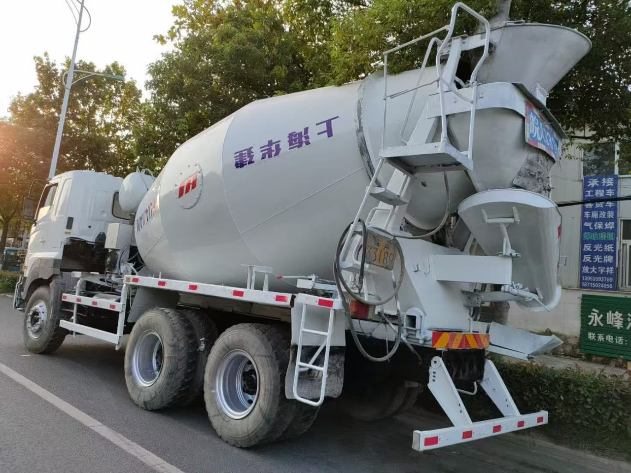 HINO 700 - 罐车:图5 HINO 700 - 罐车:图5