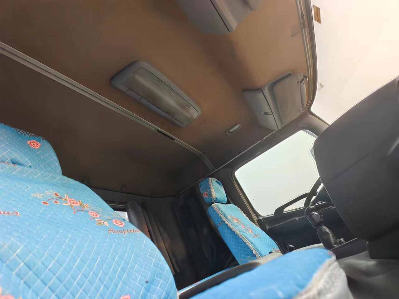 HINO HINO 700 - 牵引车:图5 HINO HINO 700 - 牵引车:图5