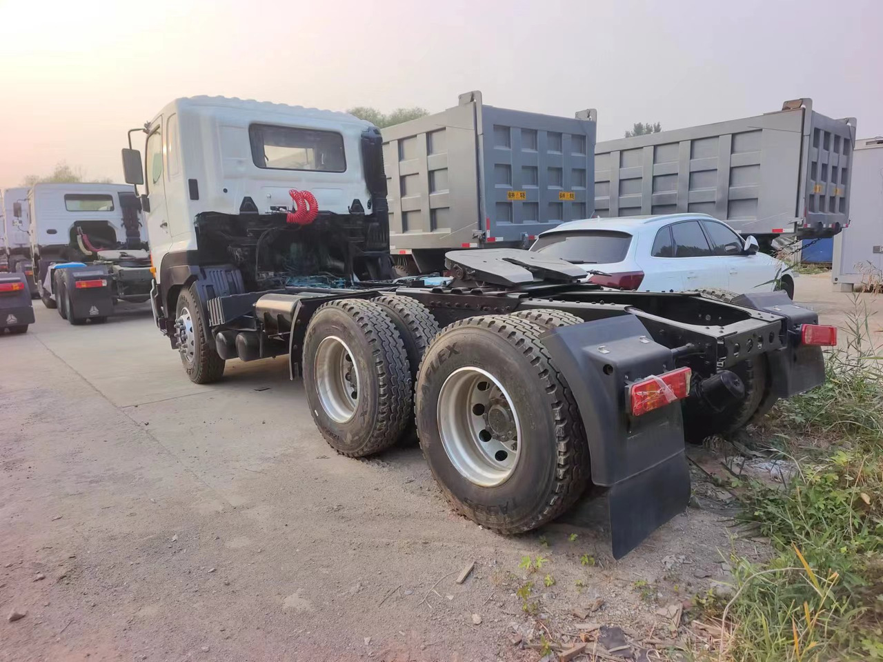 HINO HINO 700 - 牵引车:图5 HINO HINO 700 - 牵引车:图5