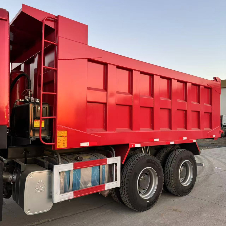 HOWO 371 6*4 - 翻斗车:图4 HOWO 371 6*4 - 翻斗车:图4