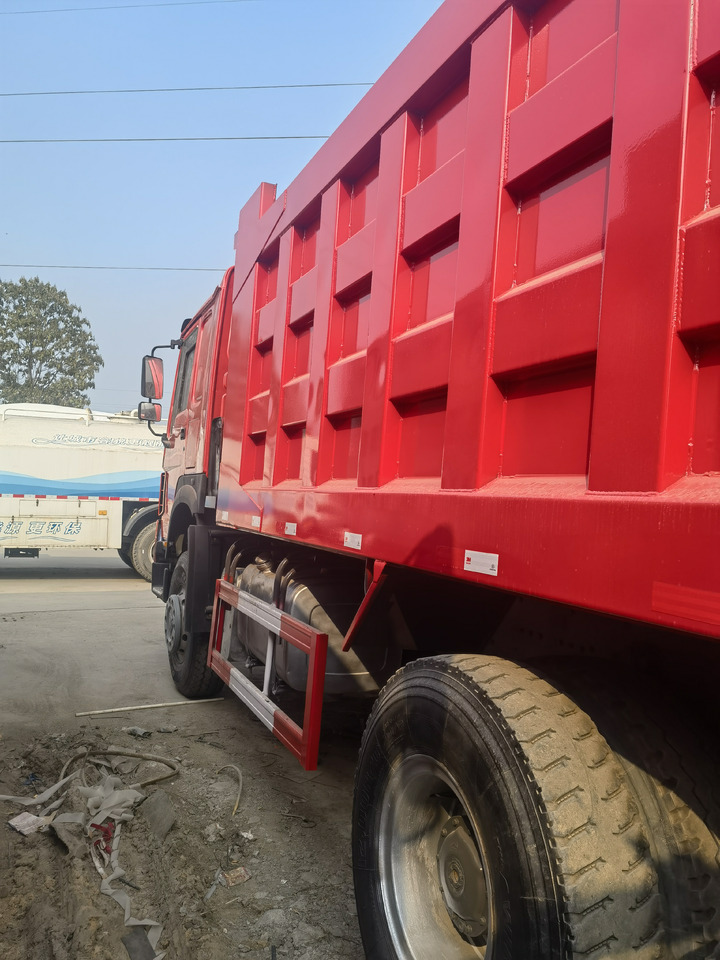HOWO HOWO 6*4 371 dump truck - 翻斗车:图1 HOWO HOWO 6*4 371 dump truck - 翻斗车:图1