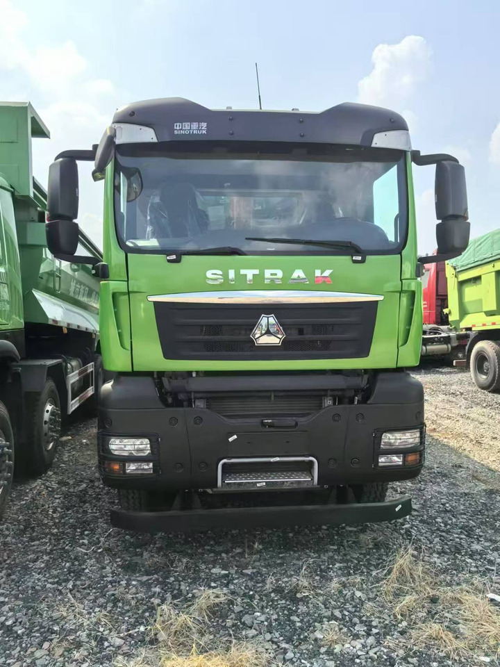 HOWO HOWO 6*6  dump truck - 翻斗车:图1 HOWO HOWO 6*6  dump truck - 翻斗车:图1