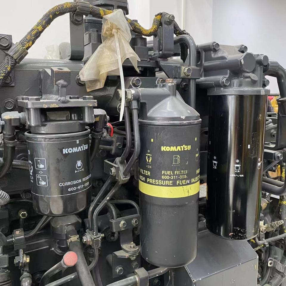 KOMATSU SAA6D125E-5 - 发动机 适用于 挖掘机:图2 KOMATSU SAA6D125E-5 - 发动机 适用于 挖掘机:图2
