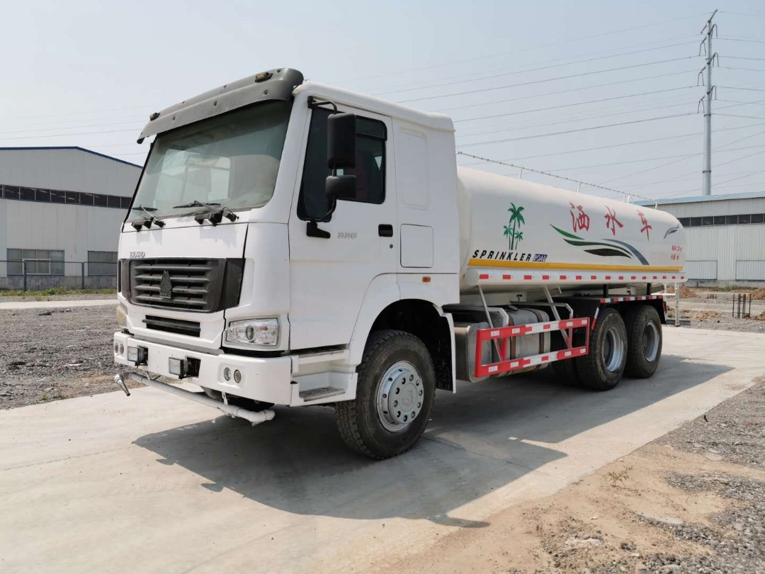 SINOTRUK 20 cubic meters tank - 罐车:图3 SINOTRUK 20 cubic meters tank - 罐车:图3
