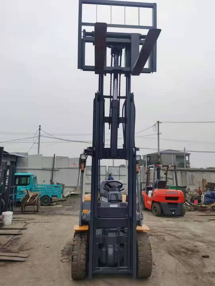 TCM 5 TONS 2 stages - 柴油叉车:图4 TCM 5 TONS 2 stages - 柴油叉车:图4