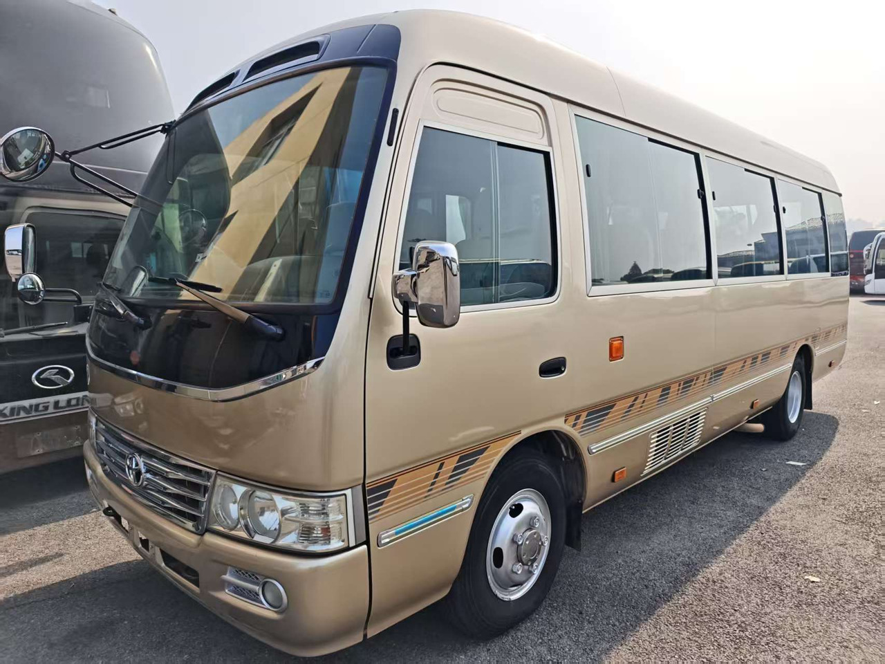 TOYOTA COASTER 23 seats - 长途客车:图1 TOYOTA COASTER 23 seats - 长途客车:图1