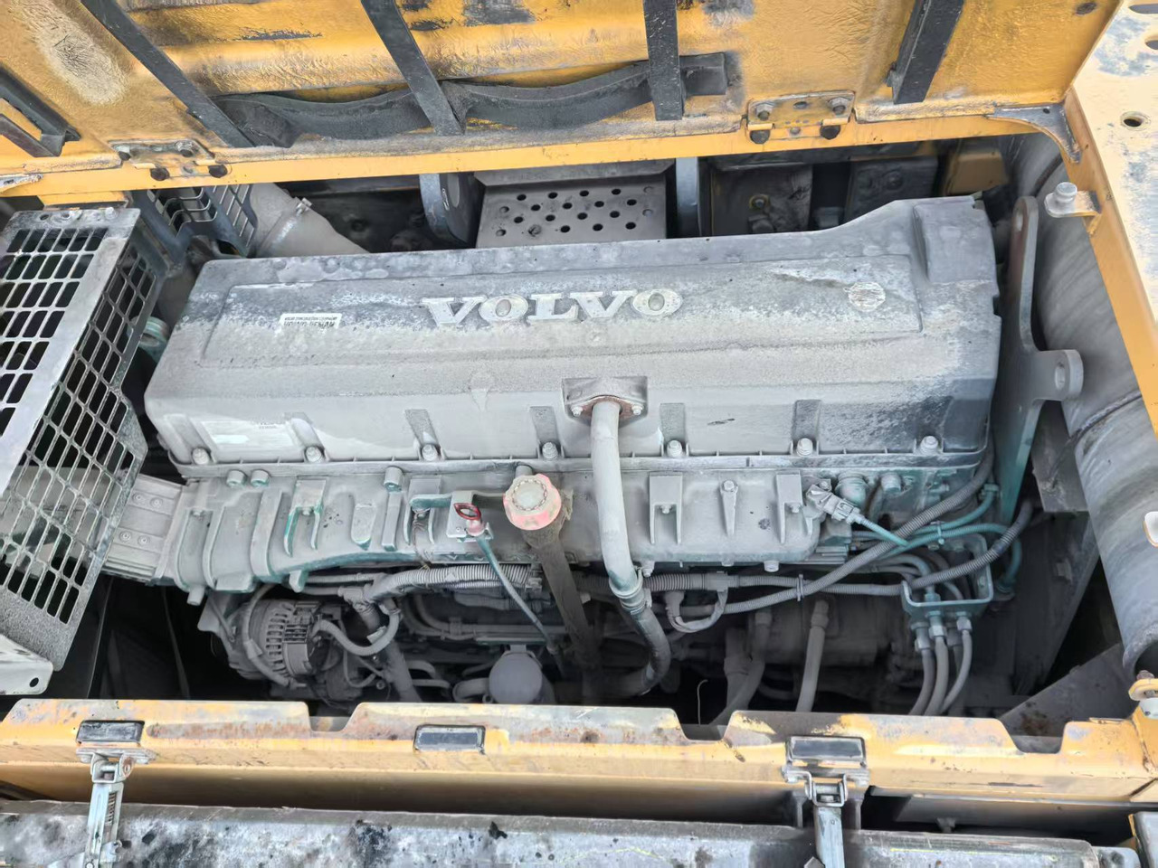 VOLVO D16 - 发动机 适用于 挖掘机:图3 VOLVO D16 - 发动机 适用于 挖掘机:图3