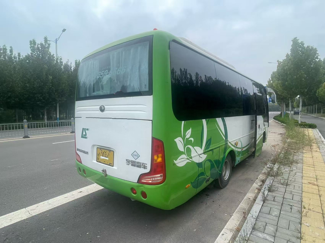 YUTONG 31 seats ZK6852HNG2 - 长途客车:图5 YUTONG 31 seats ZK6852HNG2 - 长途客车:图5