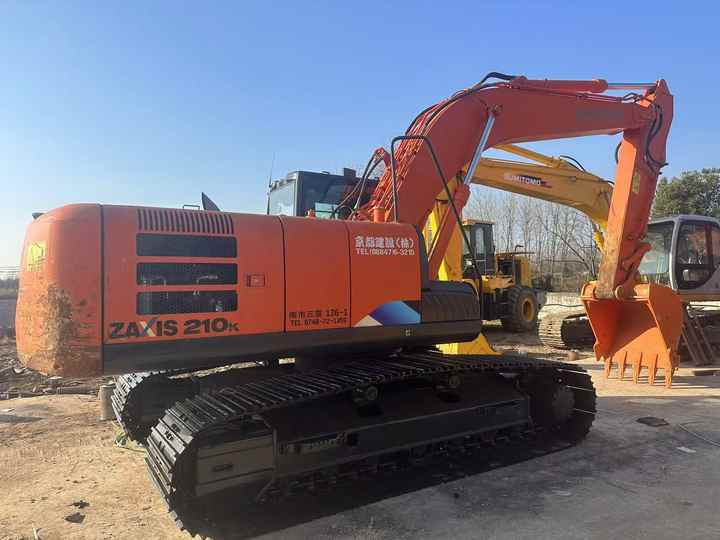 Affordable Hitachi ZX210-5G Used Construction Machinery | Well-Maintained, No Overhauls - 履带式挖掘机:图3 Affordable Hitachi ZX210-5G Used Construction Machinery | Well-Maintained, No Overhauls - 履带式挖掘机:图3