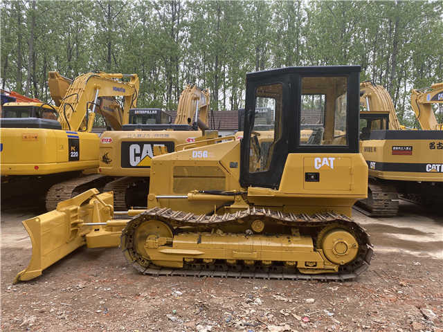 Caterpillar Used D5 Bulldozer , CAT D5g D5h D5k with Ripper , CAT D4h D5h D6h D7h - 推土机:图4 Caterpillar Used D5 Bulldozer , CAT D5g D5h D5k with Ripper , CAT D4h D5h D6h D7h - 推土机:图4