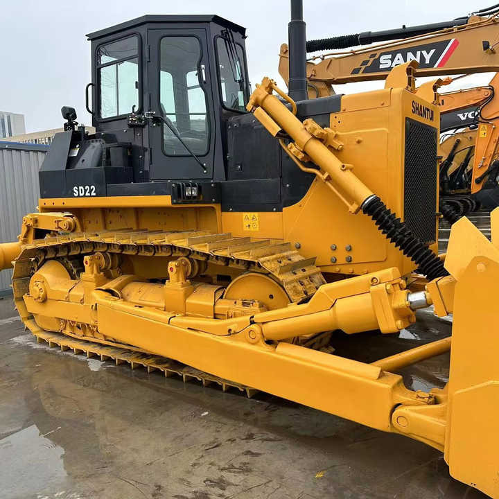 China Brand Bulldozer Shantui SD22 Used Bulldozer Low Price Bulldozer Market Machinery and Equipment for Sale - 推土机:图1 China Brand Bulldozer Shantui SD22 Used Bulldozer Low Price Bulldozer Market Machinery and Equipment for Sale - 推土机:图1