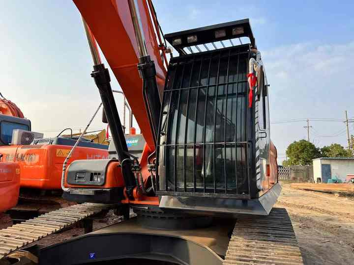 Doosan Construction Equipment Dx300 , Used Earth-moving Machine Doosan Excavator , Doosan Heavy Machines for Sale - 挖掘机:图4 Doosan Construction Equipment Dx300 , Used Earth-moving Machine Doosan Excavator , Doosan Heavy Machines for Sale - 挖掘机:图4