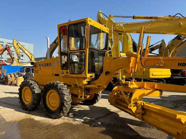 Excellent Condition Hot Selling Used Grader Komatsu GD511 for Sale in Hefei City Good Quality Cheap Price Good Condition - 平路机:图4 Excellent Condition Hot Selling Used Grader Komatsu GD511 for Sale in Hefei City Good Quality Cheap Price Good Condition - 平路机:图4