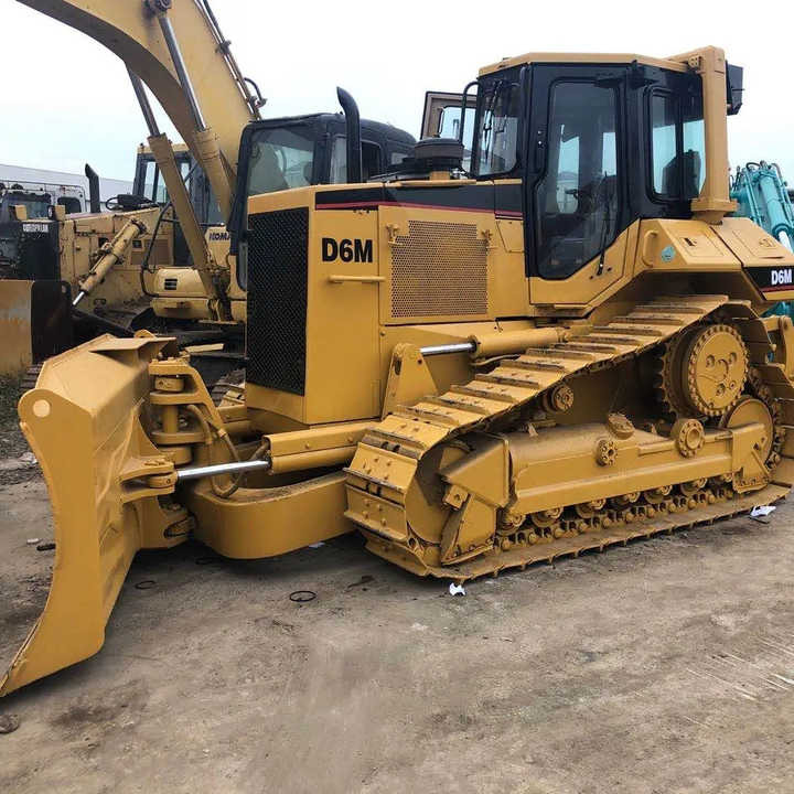 Good Condition D6m Mini Bulldozer New Crawler Bulldozer with Parts Price Bulldozers - 推土机:图1 Good Condition D6m Mini Bulldozer New Crawler Bulldozer with Parts Price Bulldozers - 推土机:图1