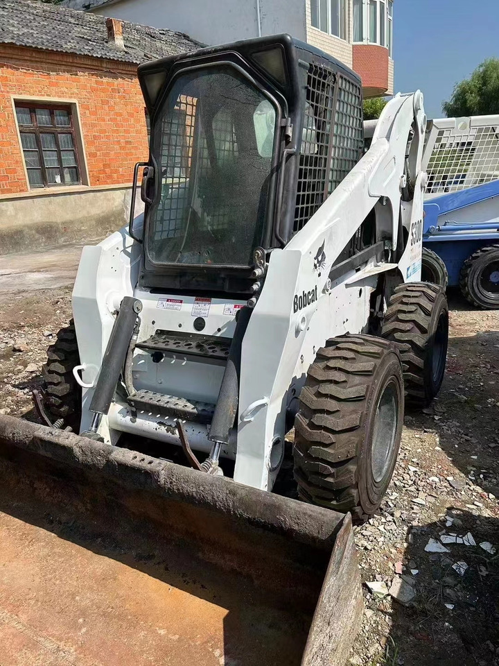 High Quality Mini Construction Machine Used Bobcat Skid Steer Loader S300 in Stock for Sale Bobcat Loader With Low Price - 滑移装载机:图1 High Quality Mini Construction Machine Used Bobcat Skid Steer Loader S300 in Stock for Sale Bobcat Loader With Low Price - 滑移装载机:图1