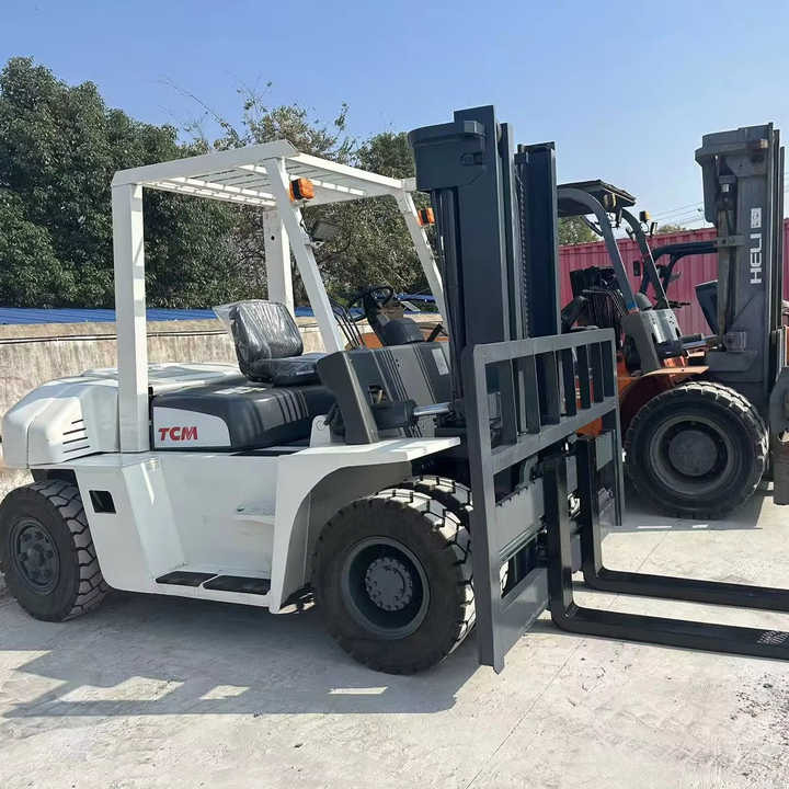 High Quality TCM 7 Ton with Hydraulic Distance Adjustment Used Forklift in Stock Used tcm Forklift 7 Ton Used tcm Fd70 Forklift - 叉车:图1 High Quality TCM 7 Ton with Hydraulic Distance Adjustment Used Forklift in Stock Used tcm Forklift 7 Ton Used tcm Fd70 Forklift - 叉车:图1