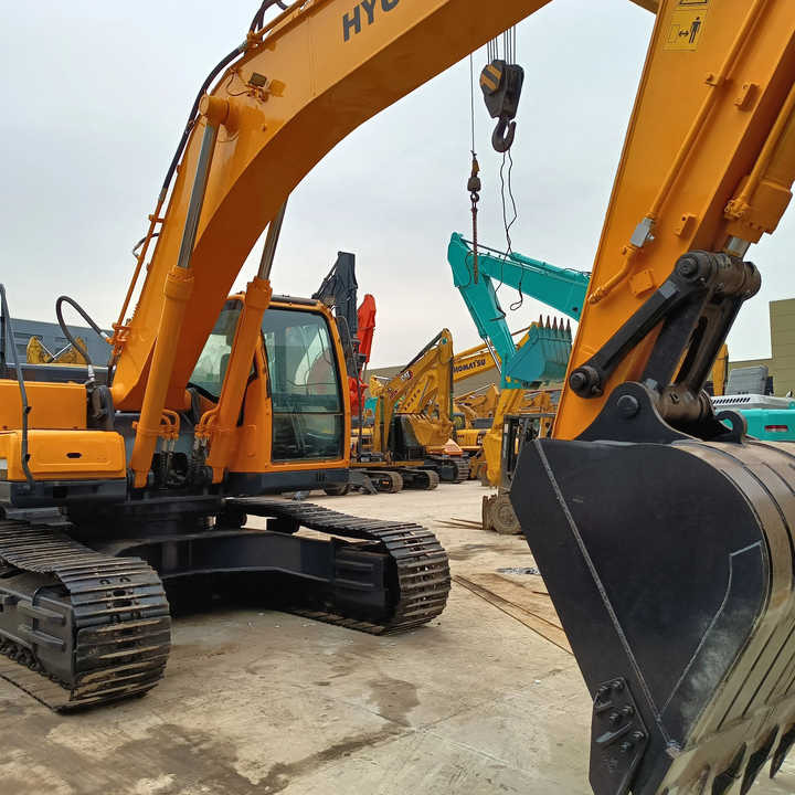 Hyundai Digger 305-9T Second Hand Korea Made High Performance Machine Hyundai Excavator for Sale - 履带式挖掘机:图5 Hyundai Digger 305-9T Second Hand Korea Made High Performance Machine Hyundai Excavator for Sale - 履带式挖掘机:图5