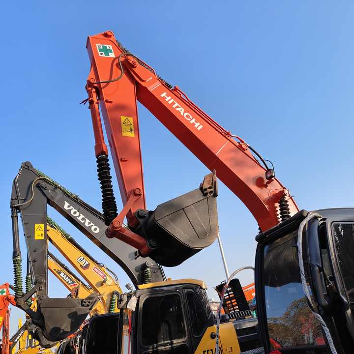 Japan Original Hitachi ZX130 Crawler Excavator Perfect for Various Projects Available Used Excavators for Sale - 履带式挖掘机:图1 Japan Original Hitachi ZX130 Crawler Excavator Perfect for Various Projects Available Used Excavators for Sale - 履带式挖掘机:图1