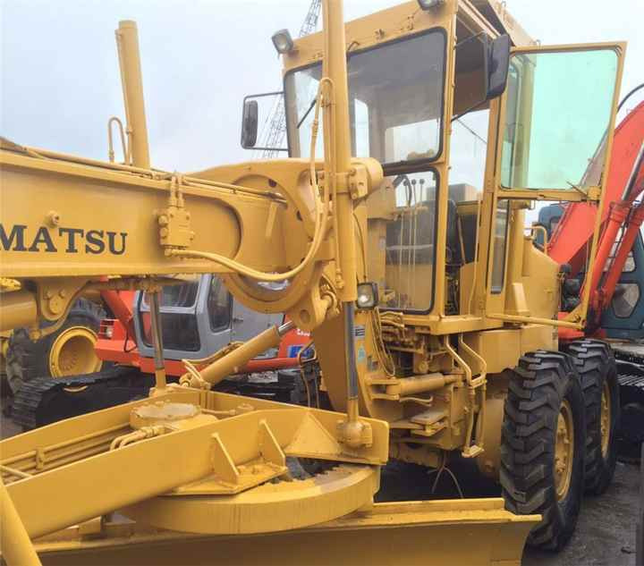 Japan Original Used Komatsu GD661A-1 Motor Grader GD661 in Condition - 平路机:图5 Japan Original Used Komatsu GD661A-1 Motor Grader GD661 in Condition - 平路机:图5