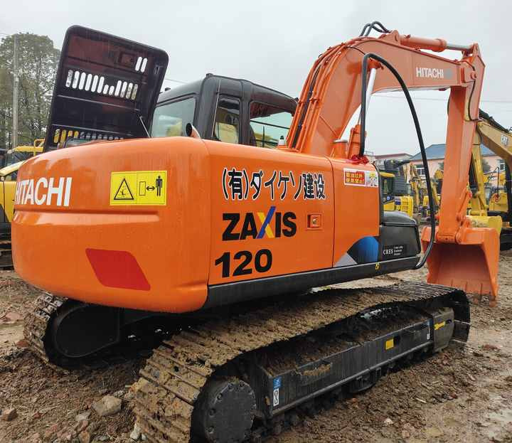 Original Hitachi ZX120 Crawler Excavator Low Hours Perfect for Various Projects Available Used Excavators for Sale - 履带式挖掘机:图3 Original Hitachi ZX120 Crawler Excavator Low Hours Perfect for Various Projects Available Used Excavators for Sale - 履带式挖掘机:图3