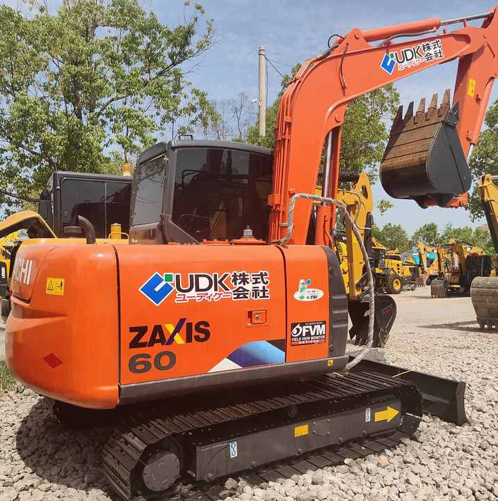 Original Japan Hitachi ZX60 Excavator Hitachi Excavator in Low Price for Hot Sale - 履带式挖掘机:图1 Original Japan Hitachi ZX60 Excavator Hitachi Excavator in Low Price for Hot Sale - 履带式挖掘机:图1