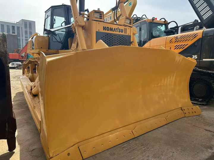 Second Hand Koamtsu D155 Bulldozer Hot Sale , komatsu D60 65 D85 D155 - 推土机:图5 Second Hand Koamtsu D155 Bulldozer Hot Sale , komatsu D60 65 D85 D155 - 推土机:图5