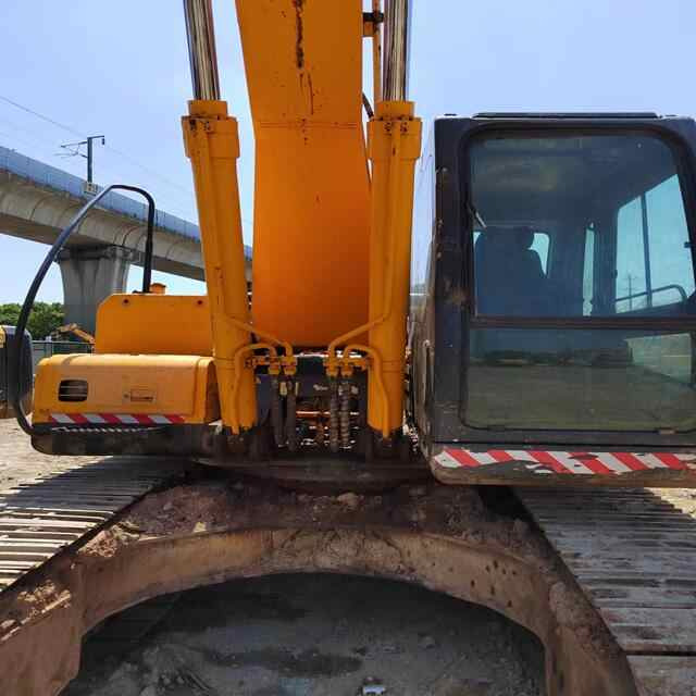 Second-hand Original Hyundai R215-7C Crawler Excavator - 挖掘机:图4 Second-hand Original Hyundai R215-7C Crawler Excavator - 挖掘机:图4