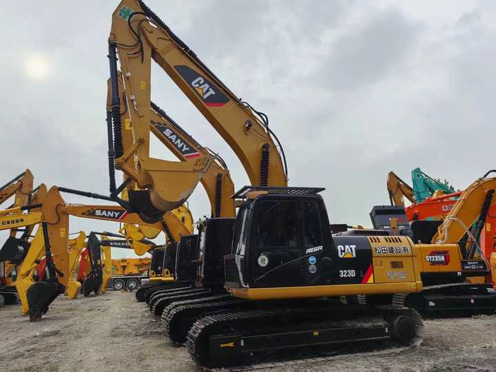 Used Digger CAT 323DL Construction Machinery Construction Digger Used CAT 323DL Cheap Excavator - 履带式挖掘机:图3 Used Digger CAT 323DL Construction Machinery Construction Digger Used CAT 323DL Cheap Excavator - 履带式挖掘机:图3