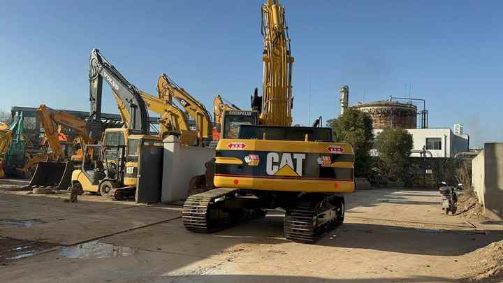 Used Digger CAT 325BL Construction Machinery Construction Digger Used CAT 325BL Cheap Excavator - 履带式挖掘机:图2 Used Digger CAT 325BL Construction Machinery Construction Digger Used CAT 325BL Cheap Excavator - 履带式挖掘机:图2