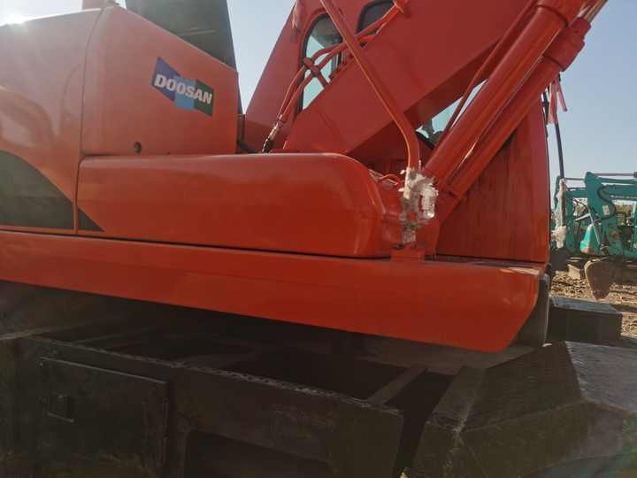 Used Digger Doosan Dh150w-7 Construction Machinery Construction Digger Used Doosan Dh150w-7 Cheap Excavator - 履带式挖掘机:图5 Used Digger Doosan Dh150w-7 Construction Machinery Construction Digger Used Doosan Dh150w-7 Cheap Excavator - 履带式挖掘机:图5