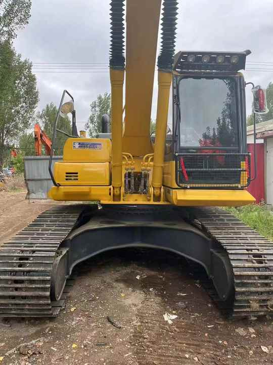 Used Good Quality Japan Original PC220-8 in Good Condition PC220-8 Komatsu - 履带式挖掘机:图2 Used Good Quality Japan Original PC220-8 in Good Condition PC220-8 Komatsu - 履带式挖掘机:图2