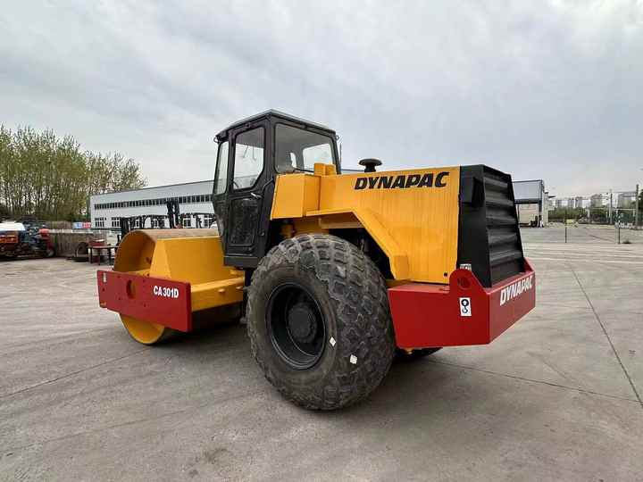 Used Heavy Construction Equipment Dynapac Ca301d Second Hand Road Rollers Used Machine Hot Sale - 压路机:图4 Used Heavy Construction Equipment Dynapac Ca301d Second Hand Road Rollers Used Machine Hot Sale - 压路机:图4