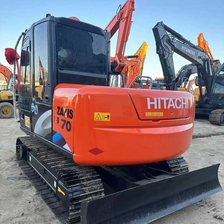 Used Hitachi Excavator ZX70 Japan Import Second Hand Small Crawler ZX70 Excavator for Sale - 履带式挖掘机:图4 Used Hitachi Excavator ZX70 Japan Import Second Hand Small Crawler ZX70 Excavator for Sale - 履带式挖掘机:图4