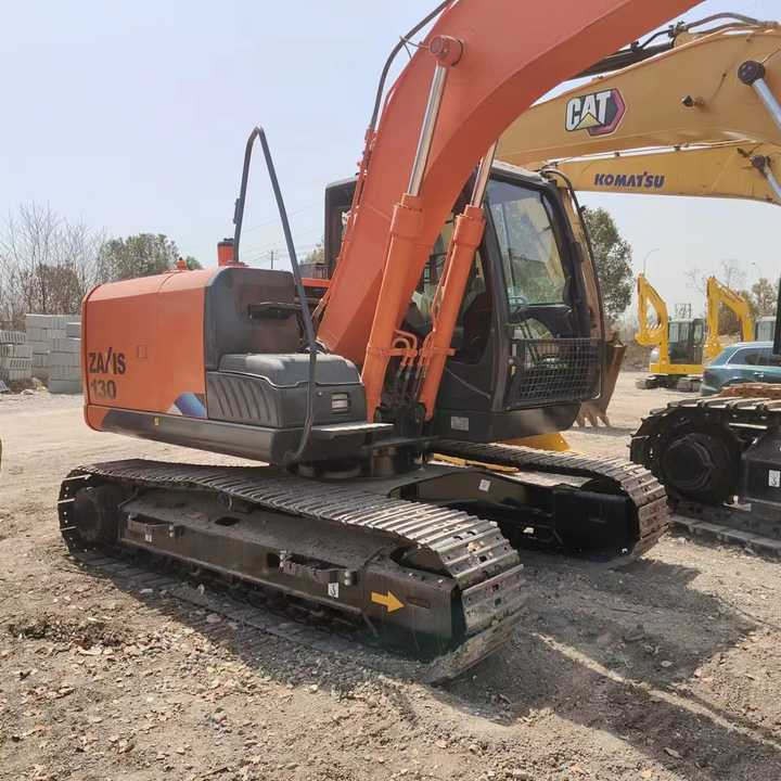 Used Hitachi ZX130 Excavator Japan Made Hitachi Used Excavator Zx120 Zx130 for Sale - 挖掘机:图3 Used Hitachi ZX130 Excavator Japan Made Hitachi Used Excavator Zx120 Zx130 for Sale - 挖掘机:图3