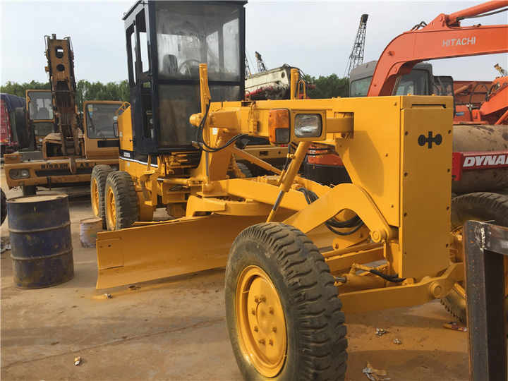Used Komatsu GD305 Motor Grader Cheap Price Komatsu Road Grader GD305 Good Condition in China - 平路机:图5 Used Komatsu GD305 Motor Grader Cheap Price Komatsu Road Grader GD305 Good Condition in China - 平路机:图5