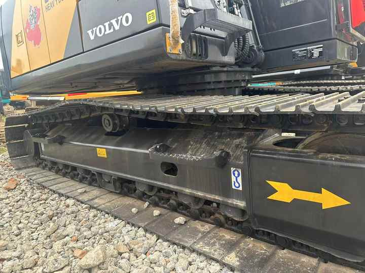 Used Original Volvo EC140 Excavator on Sale - 挖掘机:图4 Used Original Volvo EC140 Excavator on Sale - 挖掘机:图4