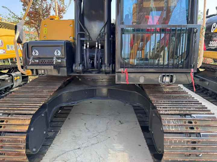 Used Volvo 14 Tonne Crawler Excavator Volvo Ec140 Excavator Good Condition Low Price Good Quality for Sale - 履带式挖掘机:图3 Used Volvo 14 Tonne Crawler Excavator Volvo Ec140 Excavator Good Condition Low Price Good Quality for Sale - 履带式挖掘机:图3