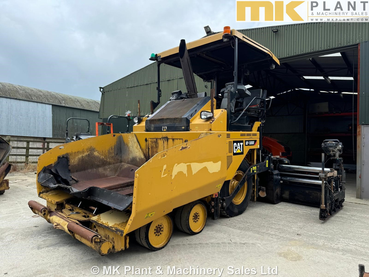 CATERPILLAR AP500F - 沥青铺路机:图2 CATERPILLAR AP500F - 沥青铺路机:图2