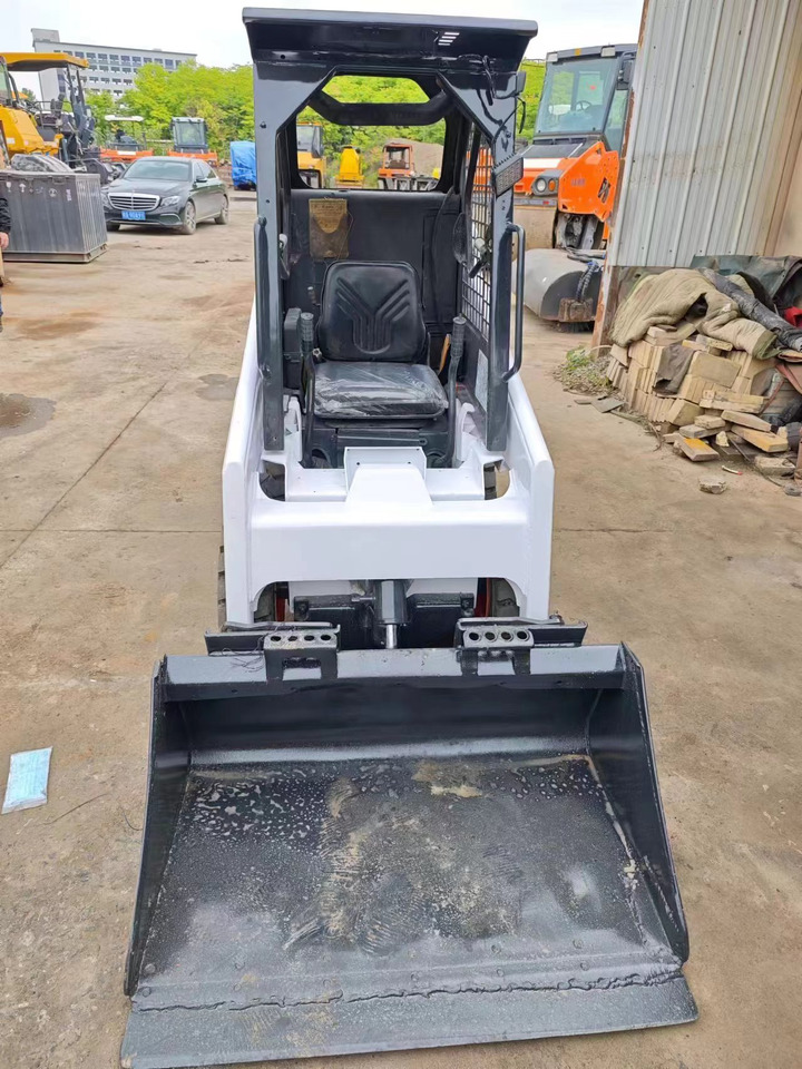 BOBCAT S70 - 滑移装载机:图3 BOBCAT S70 - 滑移装载机:图3