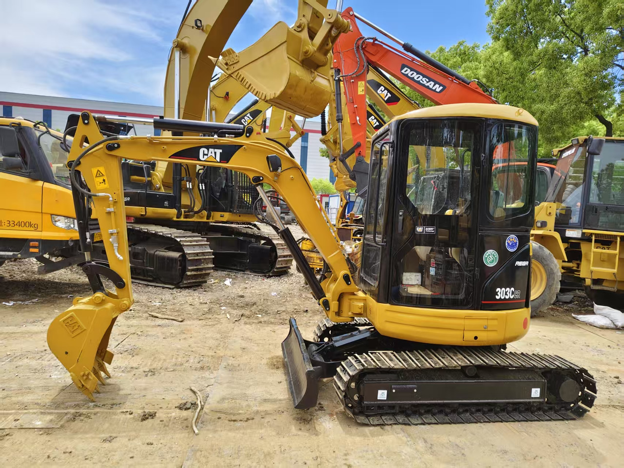 CATERPILLAR 303C - 小型挖掘机:图2 CATERPILLAR 303C - 小型挖掘机:图2