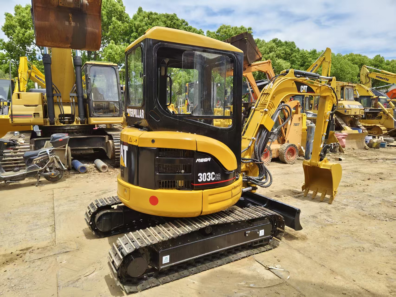 CATERPILLAR 303C - 小型挖掘机:图3 CATERPILLAR 303C - 小型挖掘机:图3