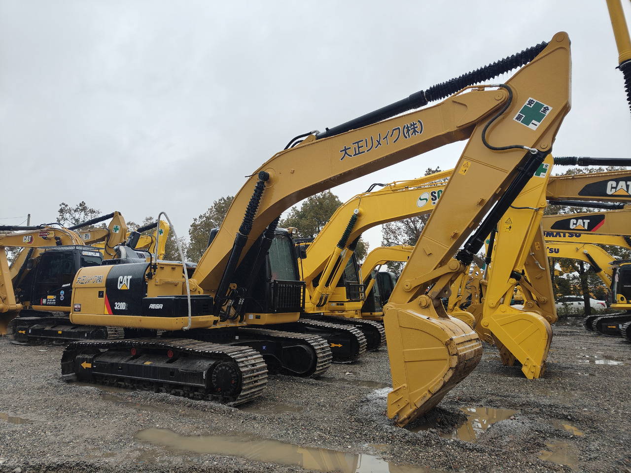 CATERPILLAR 320D2 - 履带式挖掘机:图1 CATERPILLAR 320D2 - 履带式挖掘机:图1