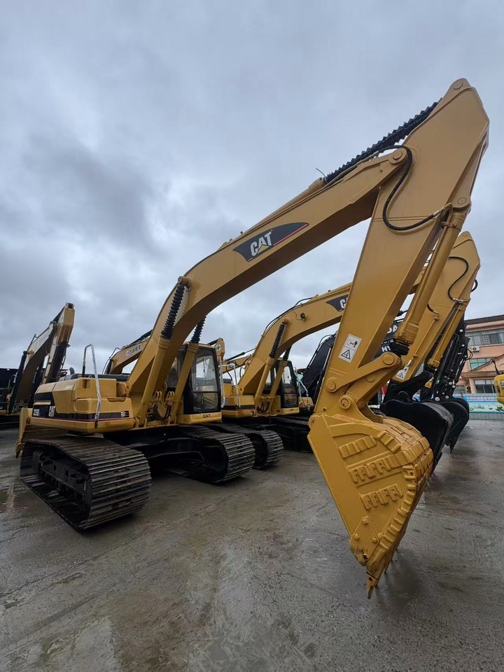 CATERPILLAR 325B - 履带式挖掘机:图4 CATERPILLAR 325B - 履带式挖掘机:图4