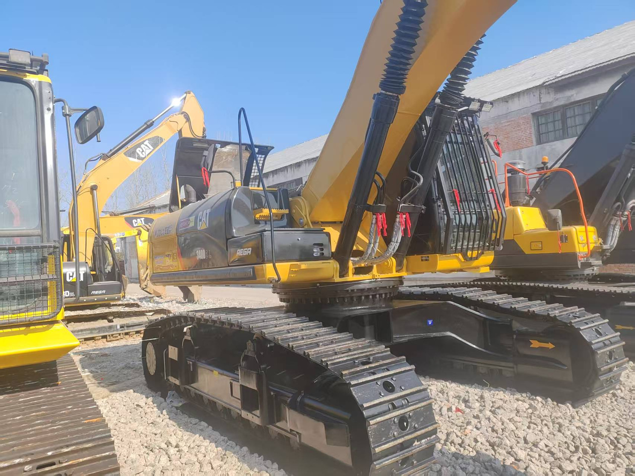 CATERPILLAR 340D - 履带式挖掘机:图1 CATERPILLAR 340D - 履带式挖掘机:图1