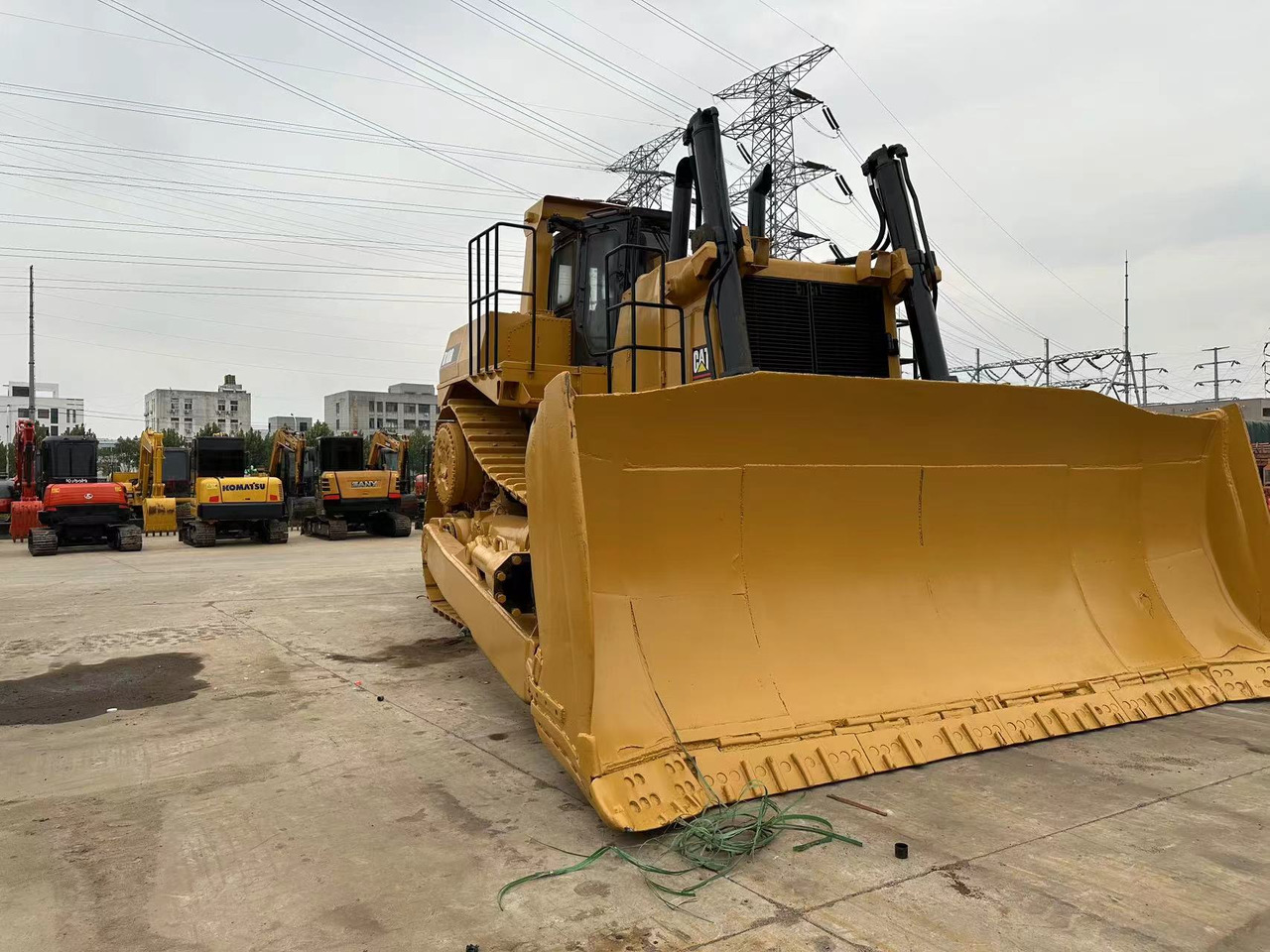 CATERPILLAR D10R - 推土机:图5 CATERPILLAR D10R - 推土机:图5