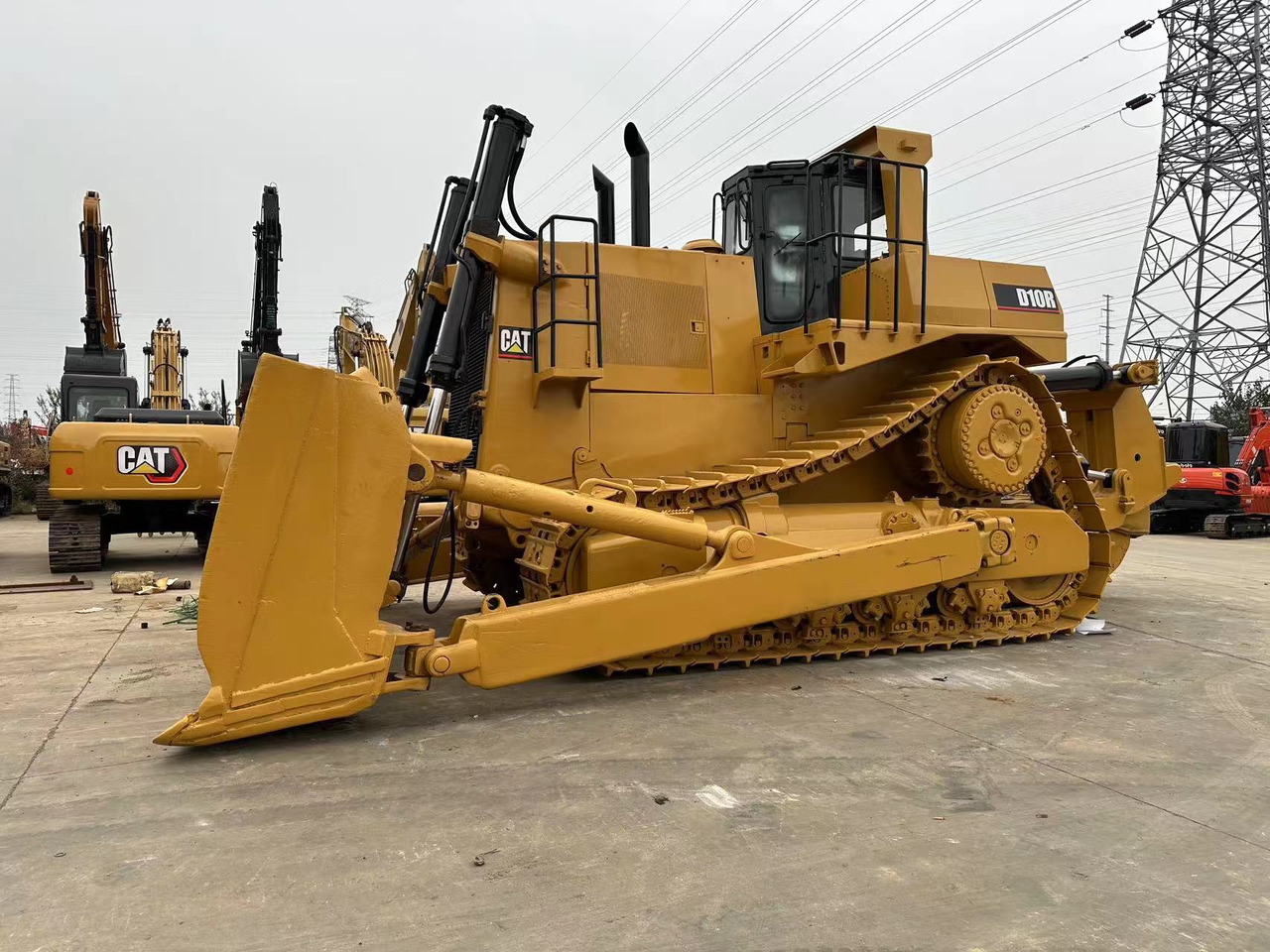 CATERPILLAR D10R - 推土机:图4 CATERPILLAR D10R - 推土机:图4