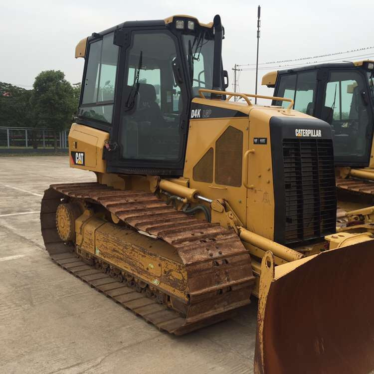 CATERPILLAR D4K - 推土机:图2 CATERPILLAR D4K - 推土机:图2